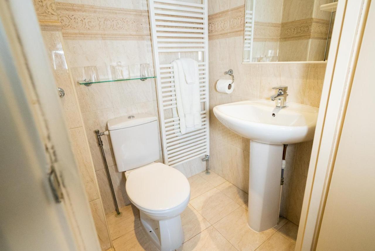 Barbican House Guest house York