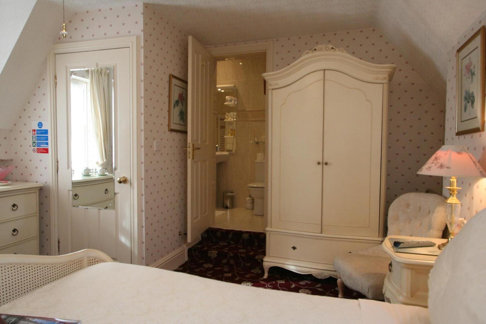 Barbican House Guest house