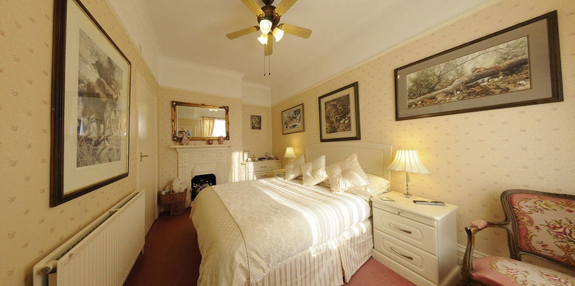 Guest house Barbican House York