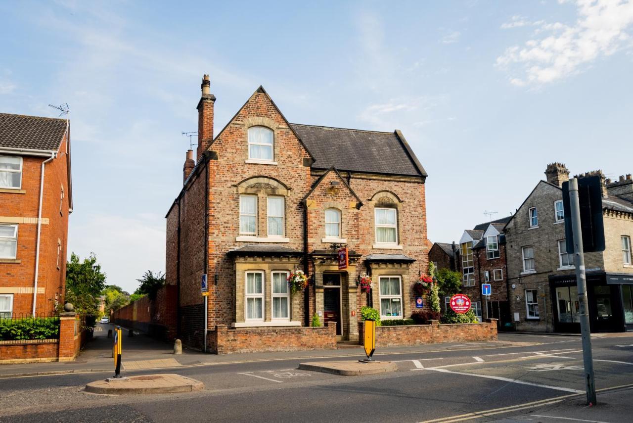 Barbican House 4* York